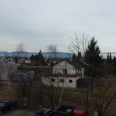 Crown Living - Fuer 2 Personen - Sitzplatz Auf Der Terrasse - Kostenloser Parkplatz - Self Check-in * Dornbirn