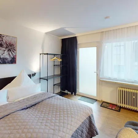 Crown Living - Fuer 2 Personen - Sitzplatz Auf Der Terrasse - Kostenloser Parkplatz - Self Check-in Dornbirn