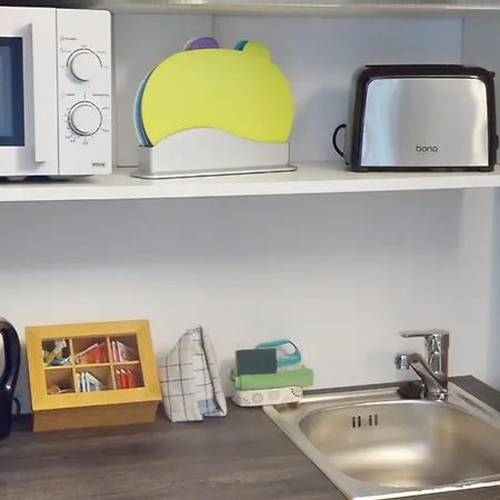 Crown Living - Fuer 2 Personen - Sitzplatz Auf Der Terrasse - Kostenloser Parkplatz - Self Check-in Daire Dornbirn