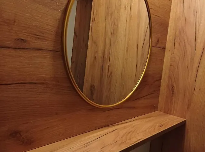 Apartmán Crown Living - Fuer 2 Personen - Sitzplatz Auf Der Terrasse - Kostenloser Parkplatz - Self Check-in