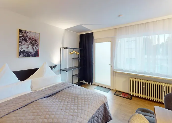 Crown Living - Fuer 2 Personen - Sitzplatz Auf Der Terrasse - Kostenloser Parkplatz - Self Check-in Dornbirn