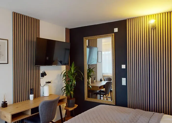 Apartmán Crown Living - Fuer 2 Personen - Sitzplatz Auf Der Terrasse - Kostenloser Parkplatz - Self Check-in *